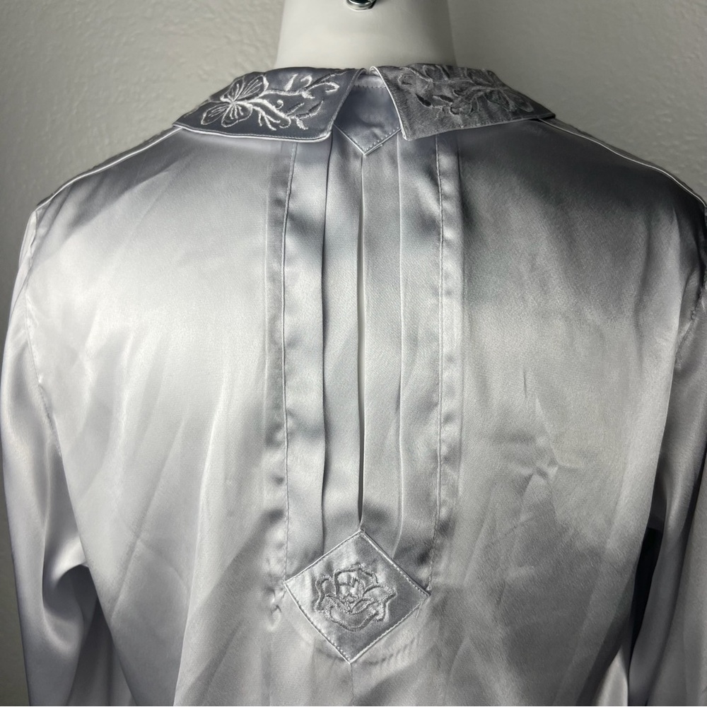 Vintage Amanda Smith Silver Satin Blouse - Picture 6 of 9